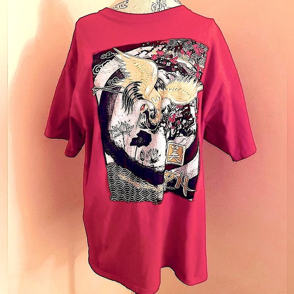 SOLD. Unisex. Vintage . Japanese Art Tee - Picture 4 of 6
